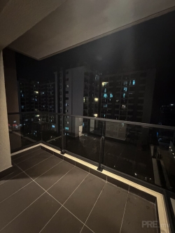 hul 657 - 3 br apt